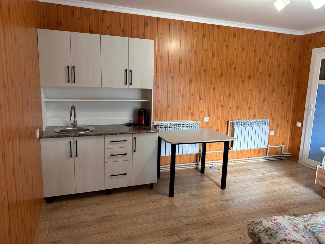 Pamko Bed & Breakfast Naryn Eksteriør bilde